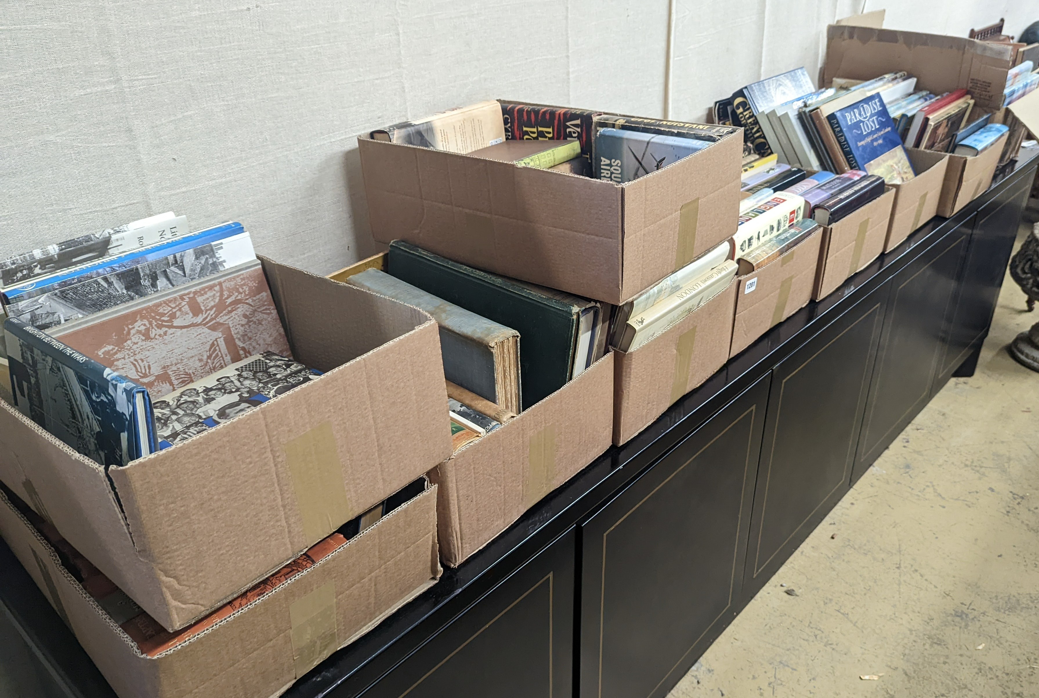 Eleven boxes of assorted books, mainly fine art and local history